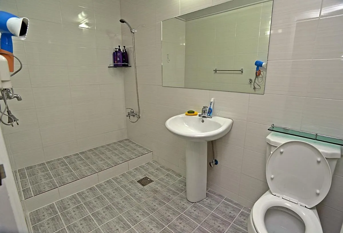 Guesthouse 710 In Haeundae Busan 2*,