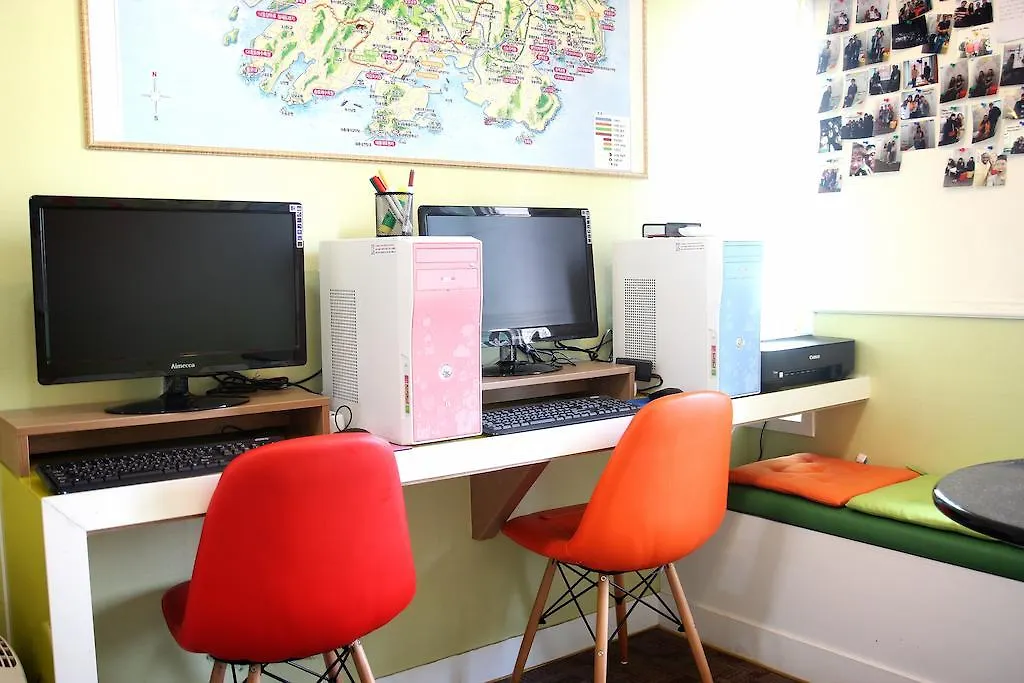 Guesthouse 710 In Haeundae Busan Guest house