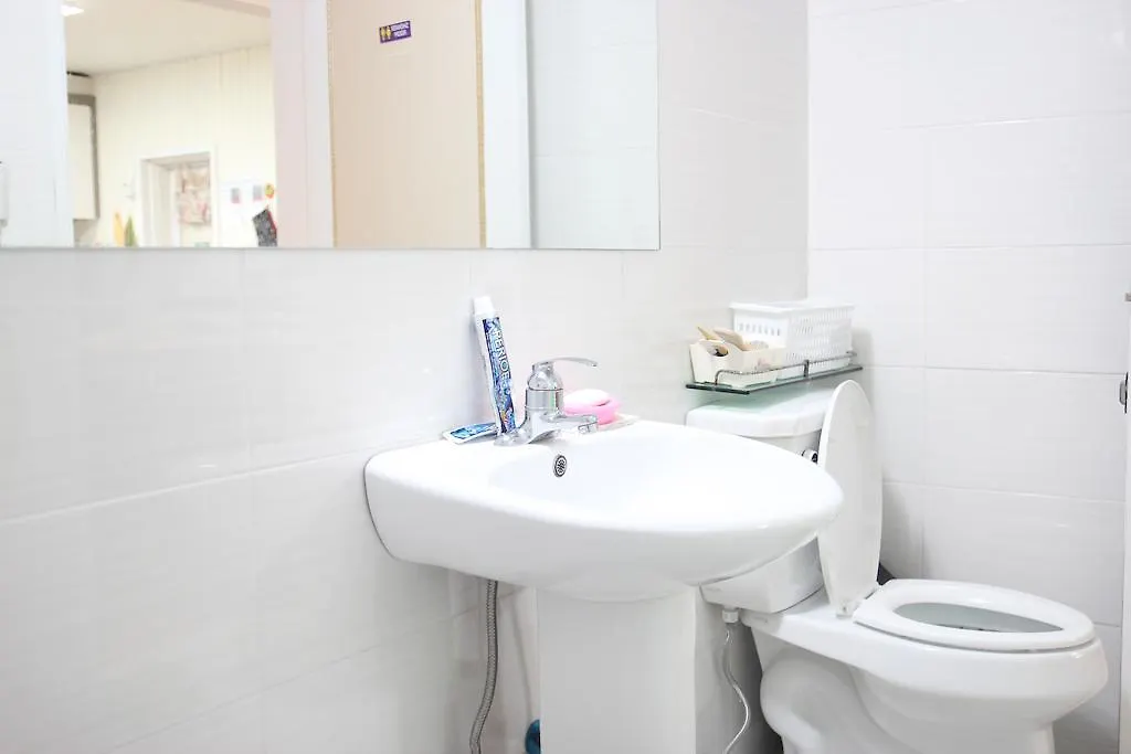 Guesthouse 710 In Haeundae Busan Guest house