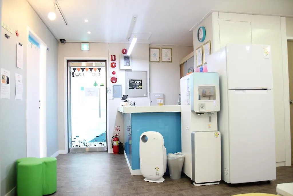 Guesthouse 710 In Haeundae Busan Guest house