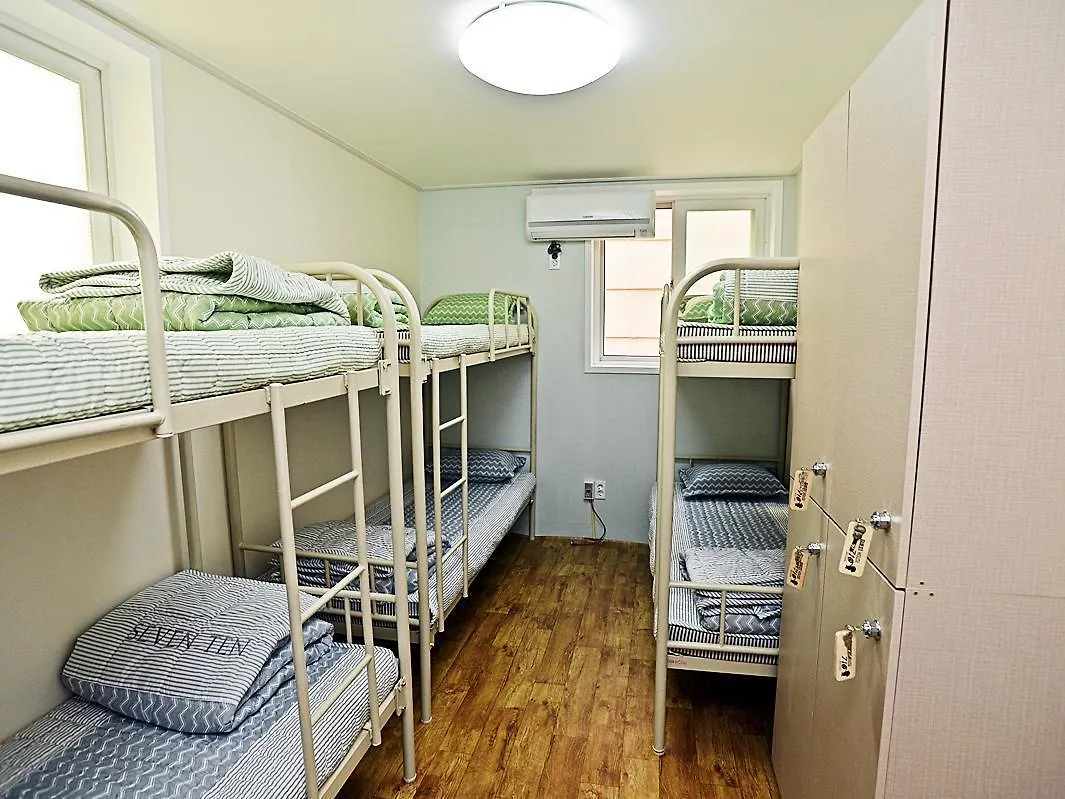 Guesthouse 710 In Haeundae Busan